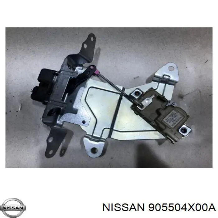 905504X00A Nissan/Infiniti Актуатор замка багажника (задніх дверей)
