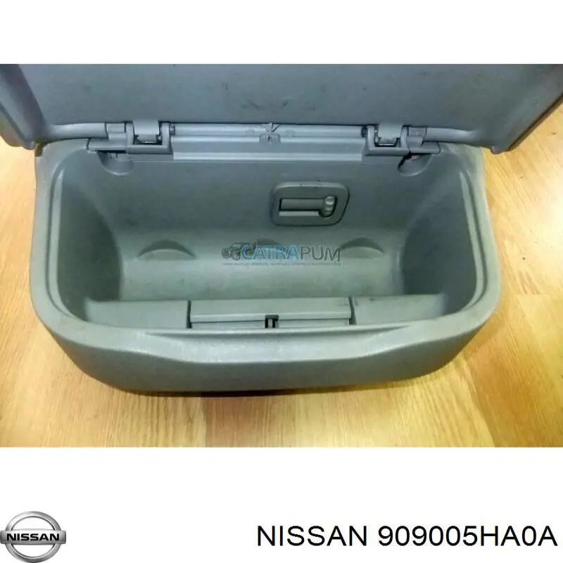 Купити 909005HA0A Nissan/Infiniti Обшивка кришки багажника
