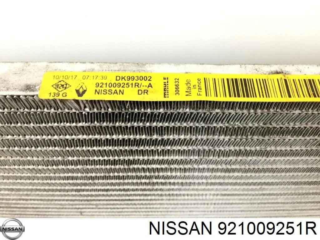 Конденсатор кондиціонера Nissan/Infiniti 921009251R ціна, від 69.06 USD