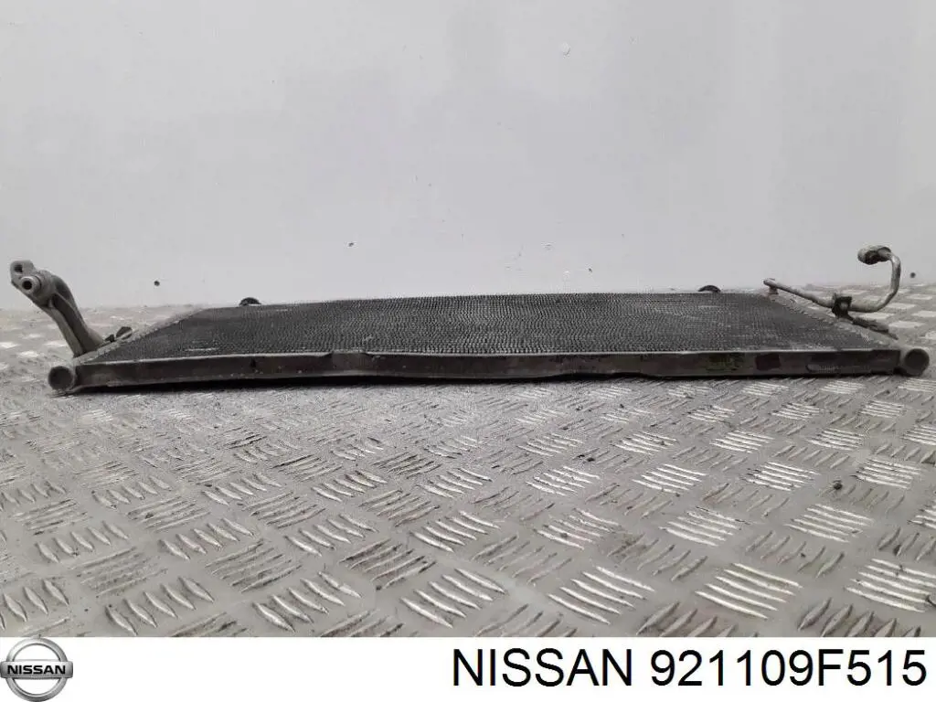 921109F515 Nissan радіатор кондиціонера