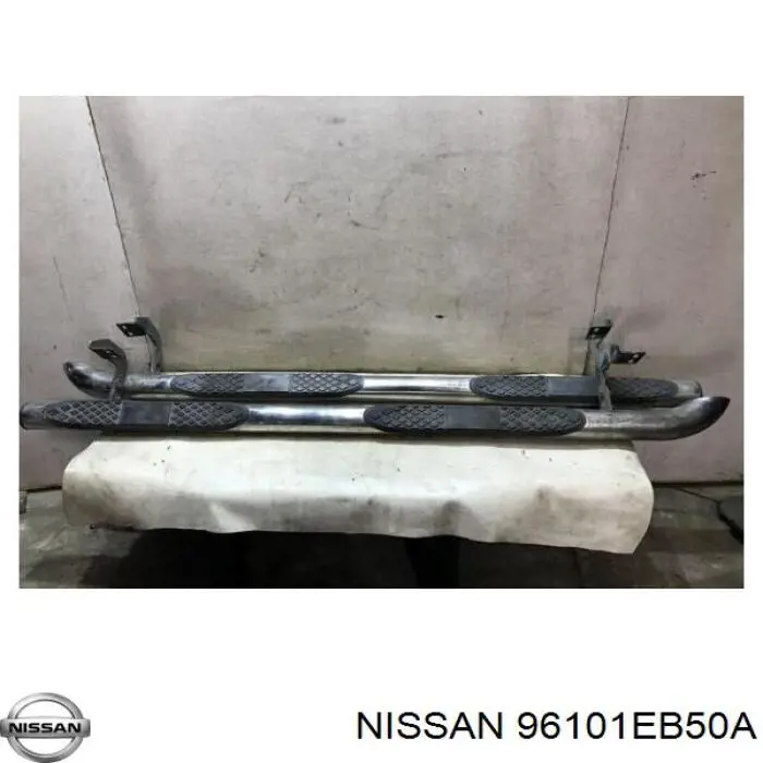 Купити 96101EB50A Nissan/Infiniti Підніжка ліва