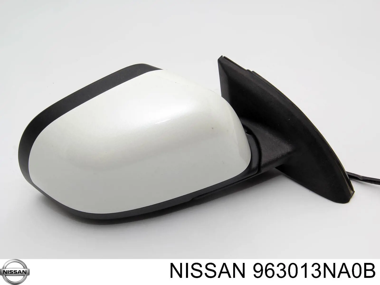 Nissan leaf - зеркало заднего вида правое на Nissan leaf ZE0