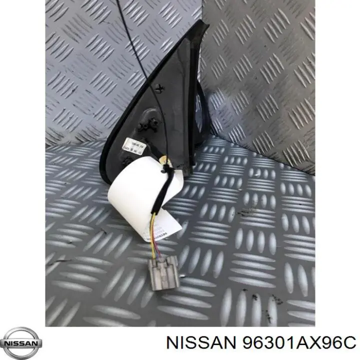 Купити 96301AX96C Nissan/Infiniti Дзеркало праве