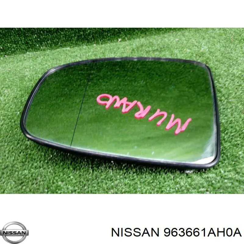 Зеркальный элемент левый NISSAN 963661AH0A