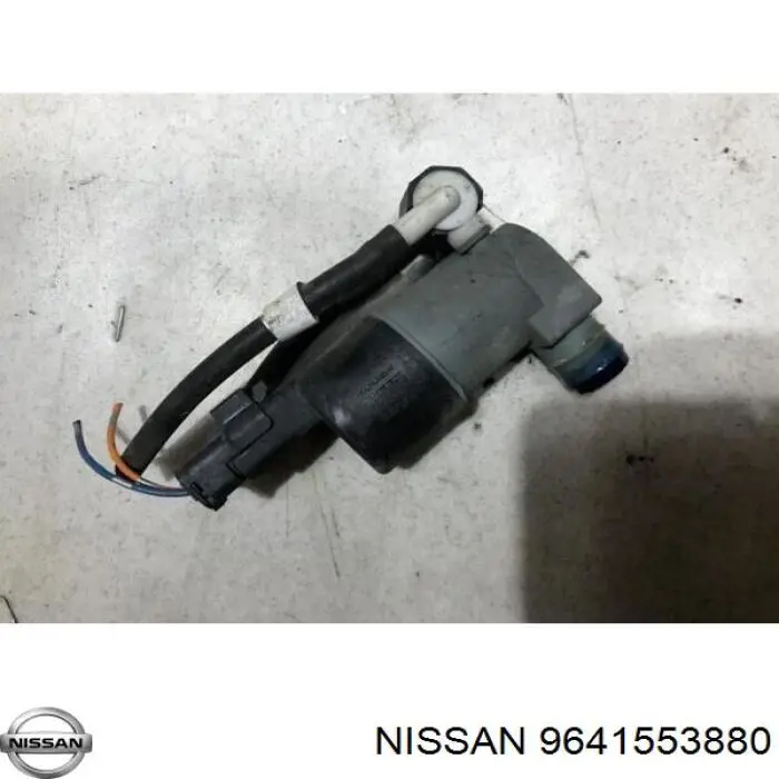 Nissan насос-двигун омивача скла, переднього