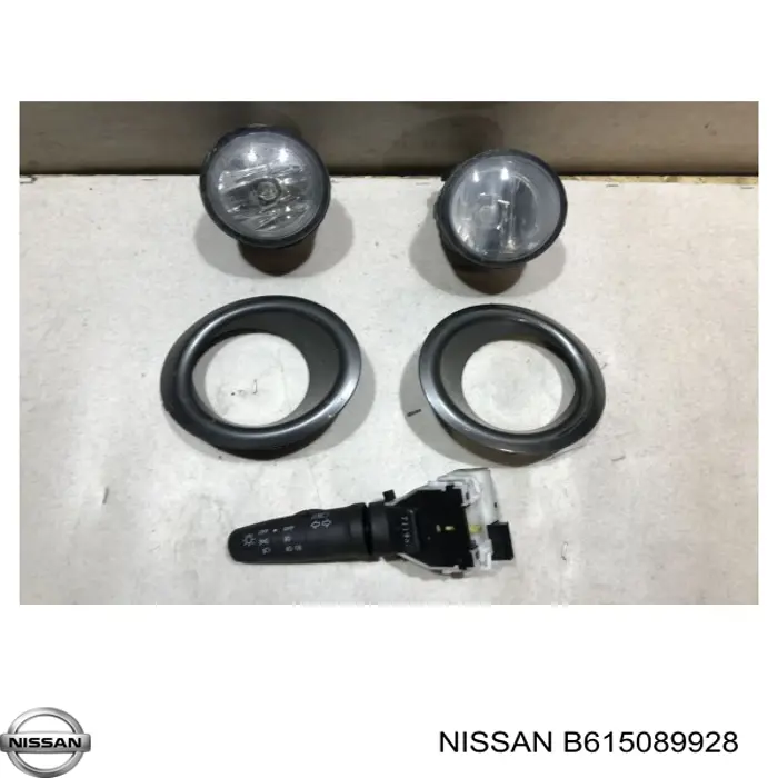 B615089928 Nissan фара протитуманна, ліва/права