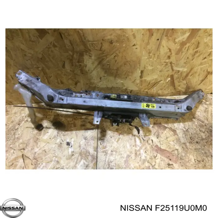 Купити F25119U0M0 Nissan/Infiniti Супорт радіатора верхній/монтажна панель кріплення фар