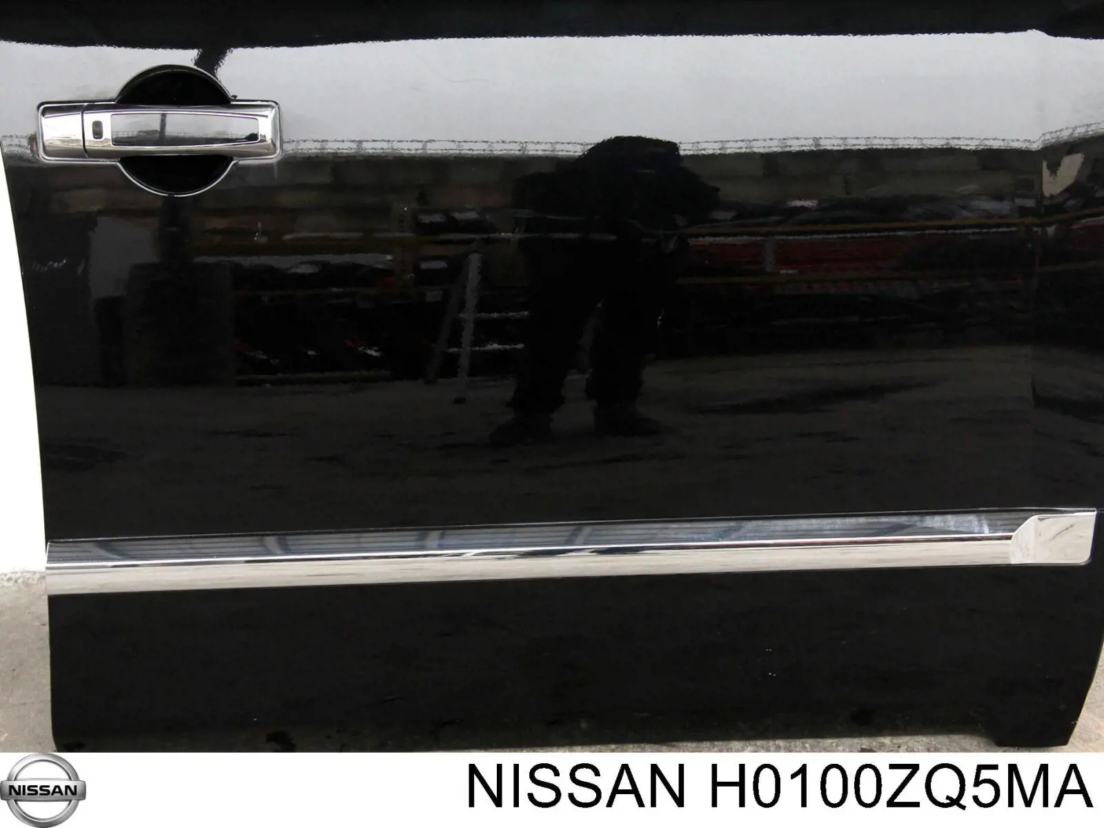 Купити H0100ZQ5MA Nissan/Infiniti Двері праві передні