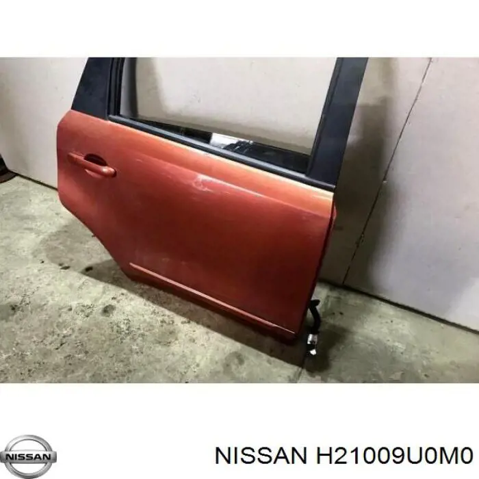 H21009U0M0 Nissan двері задні, праві