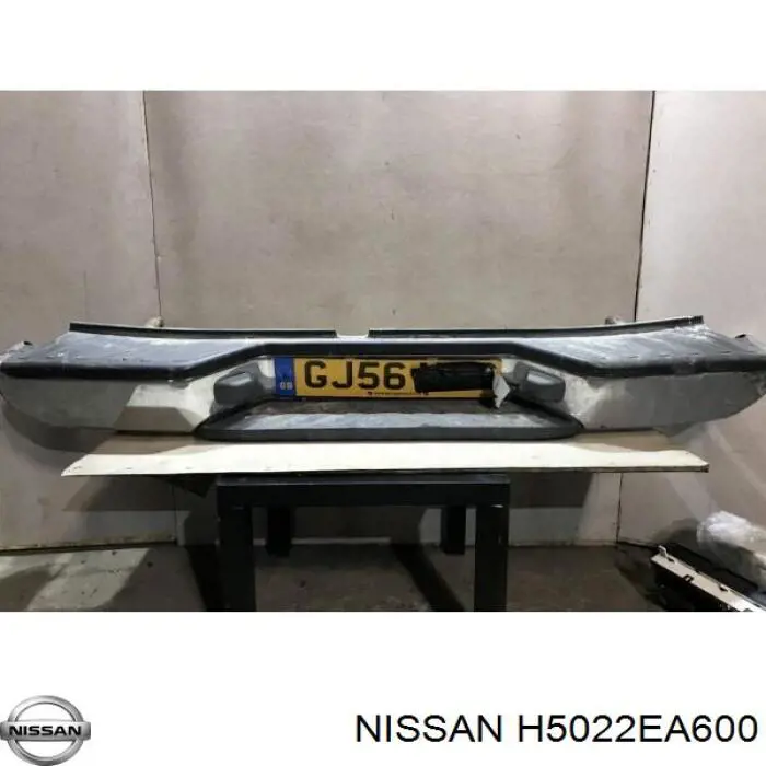 Купити Задній бампер Nissan Navara NP300 III D40