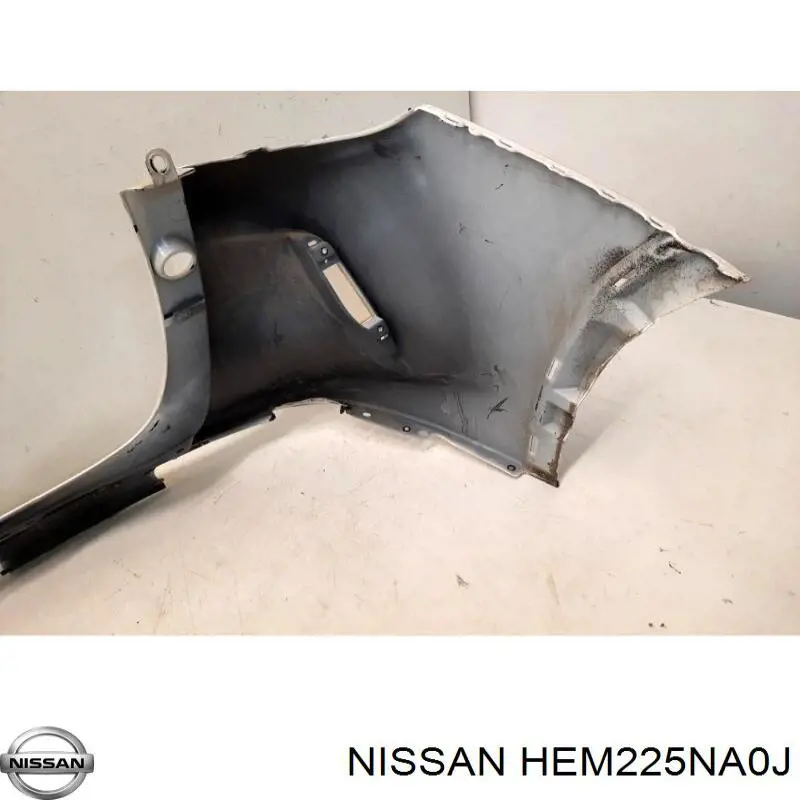 HEM225NA0J Nissan/Infiniti Бампер задній, верхня частина