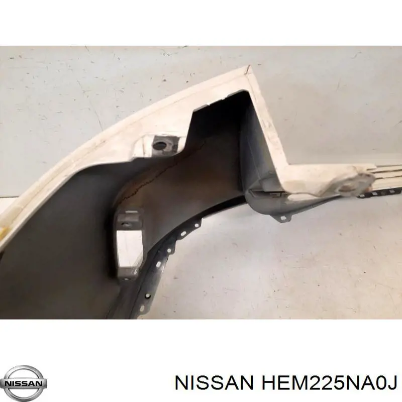 Бампер задній, верхня частина Nissan/Infiniti HEM225NA0J ціна, від 279.23 USD