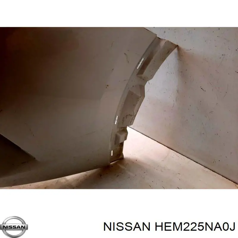 Купити HEM225NA0J Nissan/Infiniti Бампер задній, верхня частина