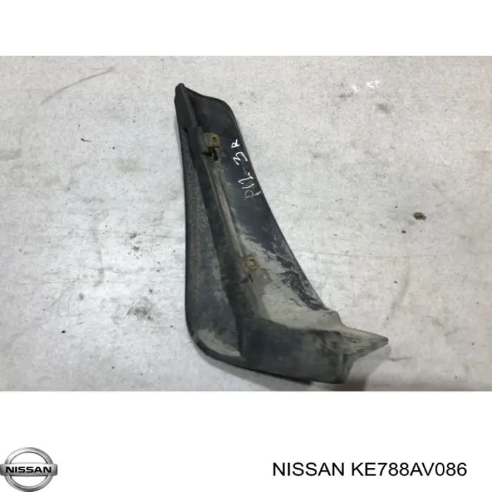 Бризковики задні, комплект на Nissan Primera  P12