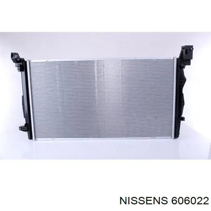 DRM17114 Denso Радіатор охолодження двигуна