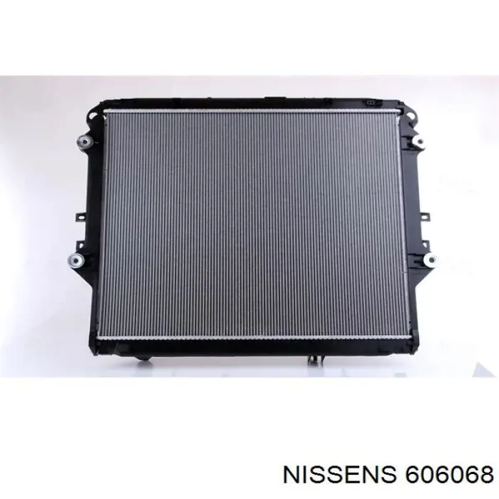 606068 Nissens радіатор охолодження двигуна