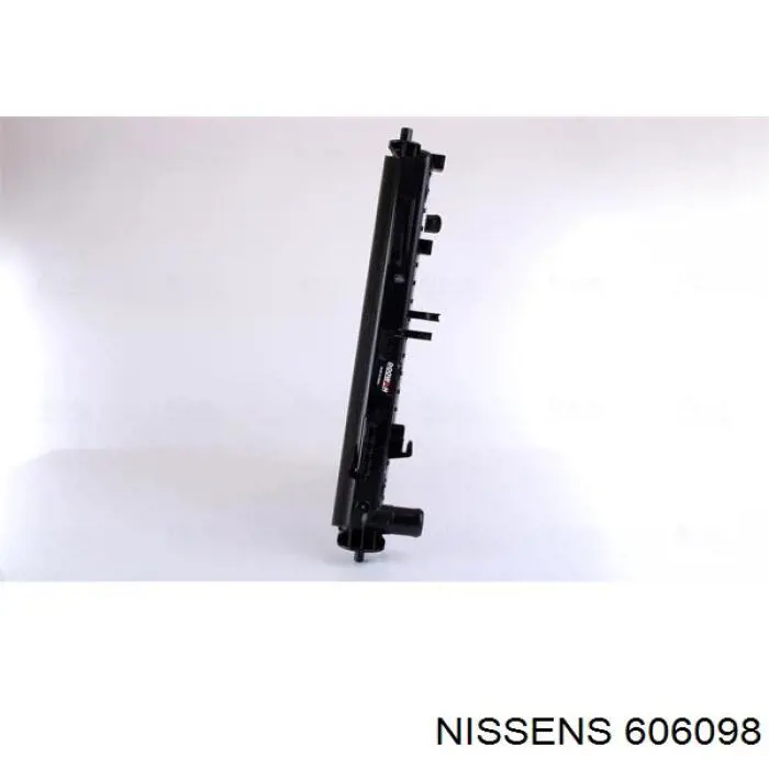 Радіатор основний Nissens 606098 ціна, від 134.04 USD