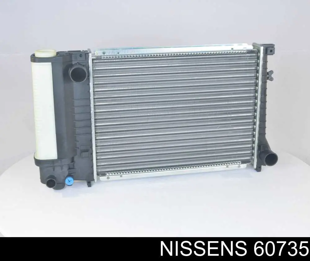 Купити 60735 Nissens Радіатор двигуна
