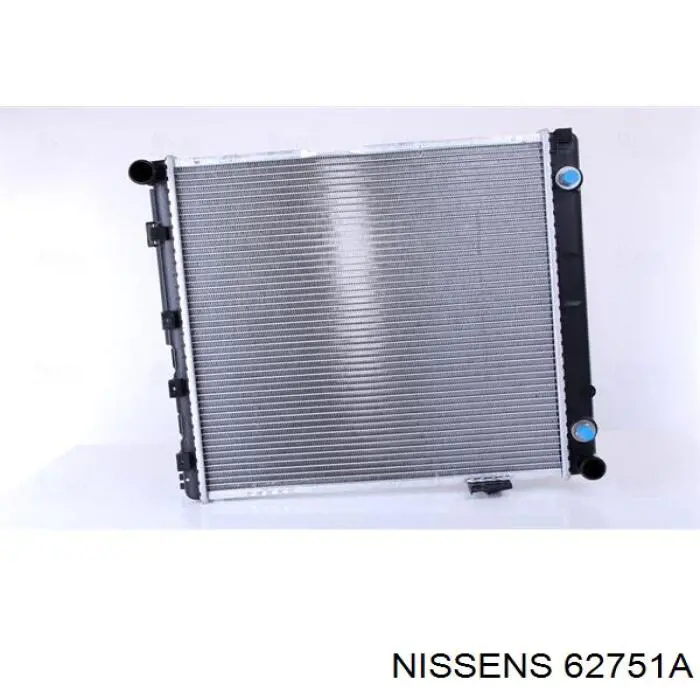 Радіатор охолодження Nissens 62751A