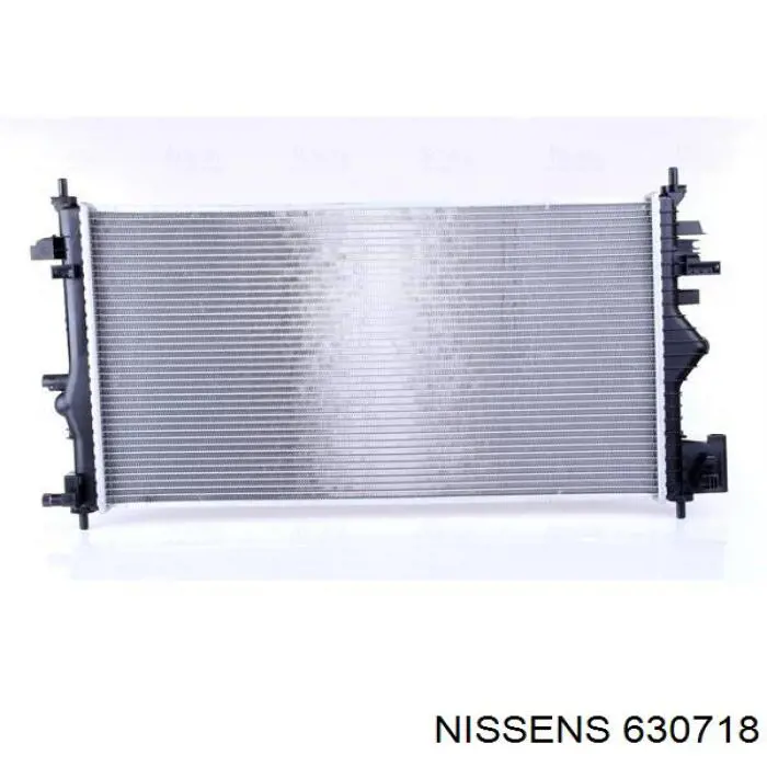630718 Nissens радіатор охолодження двигуна