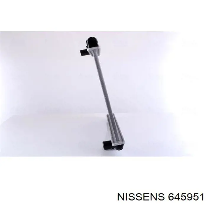 Радіатор основний Nissens 645951 ціна, від 69.22 USD