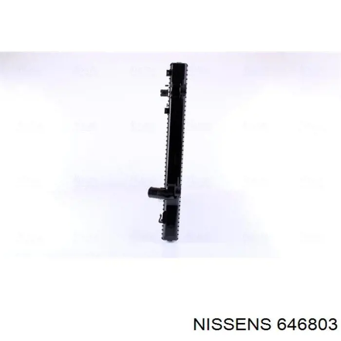 646803 Nissens Радіатор охолодження двигуна