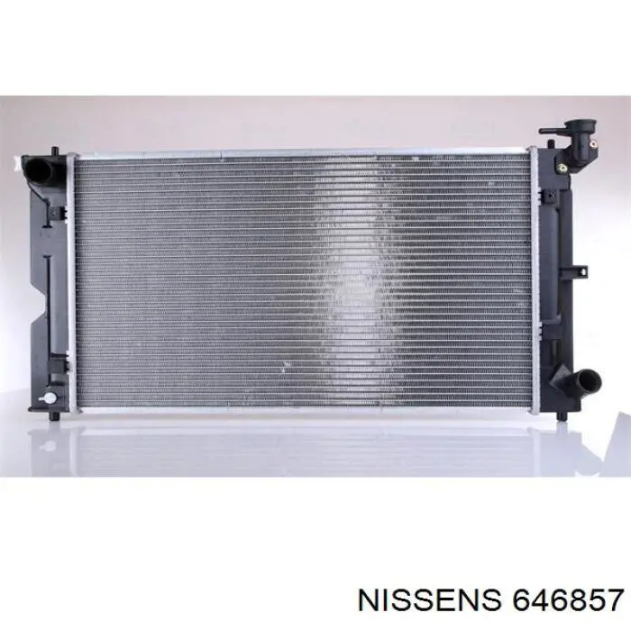 646857 Nissens радіатор охолодження двигуна