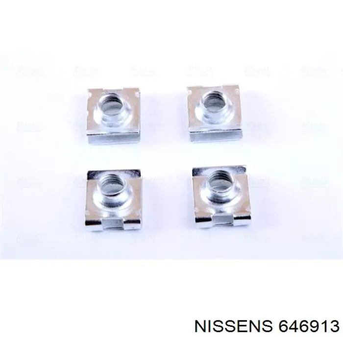 646913 Nissens Радіатор охолодження двигуна