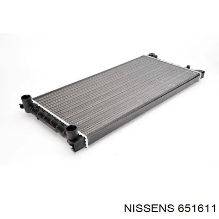 Радіатор основний Nissens 651611 ціна, від 44.22 USD