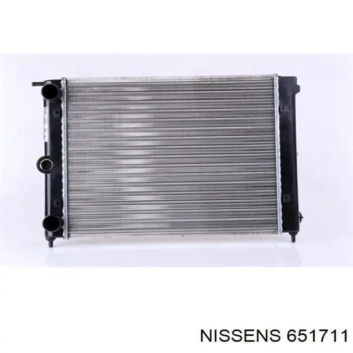 651711 Nissens радіатор охолодження двигуна