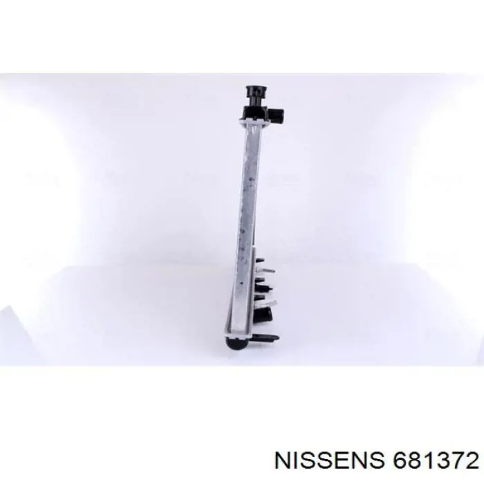 681372 Nissens радіатор охолодження двигуна