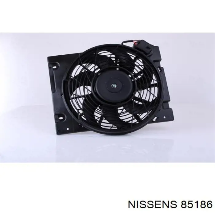 85186 Nissens дифузор радіатора охолодження, в зборі з двигуном і крильчаткою