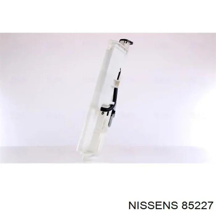 85227 Nissens дифузор радіатора охолодження, в зборі з двигуном і крильчаткою