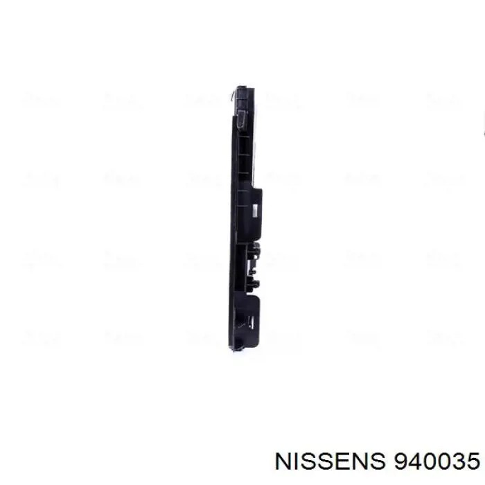 940035 Nissens радіатор кондиціонера