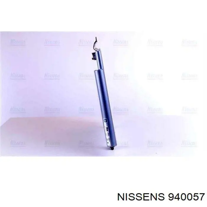 940057 Nissens радіатор кондиціонера