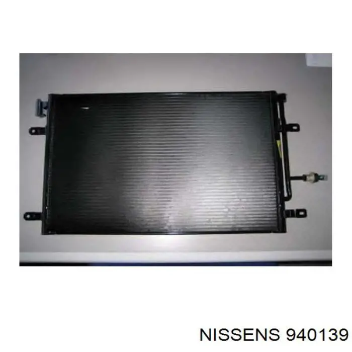 Радіатор охолодження кондиціонера Nissens 940139