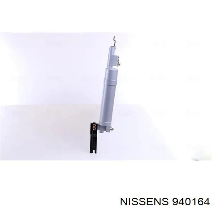940164 Nissens радіатор кондиціонера
