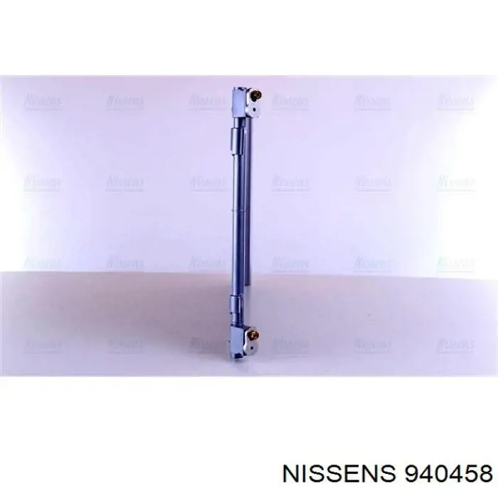 940458 Nissens радіатор кондиціонера