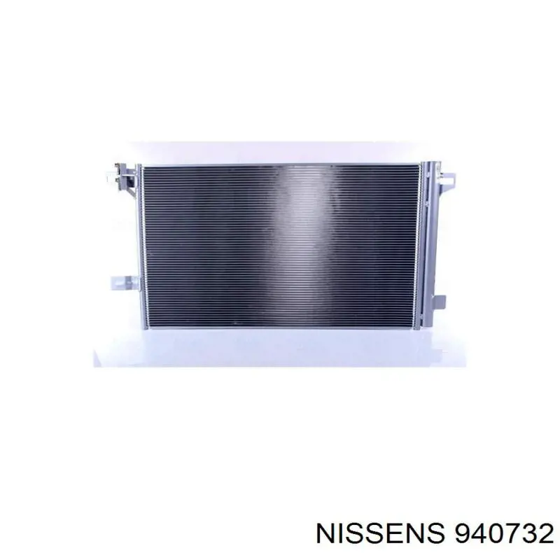 940732 Nissens радіатор кондиціонера