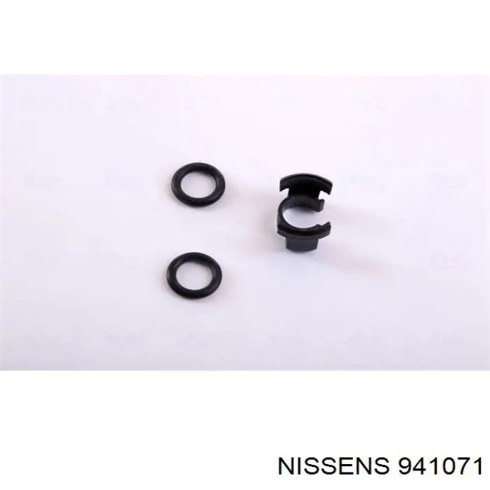 941071 Nissens радіатор кондиціонера