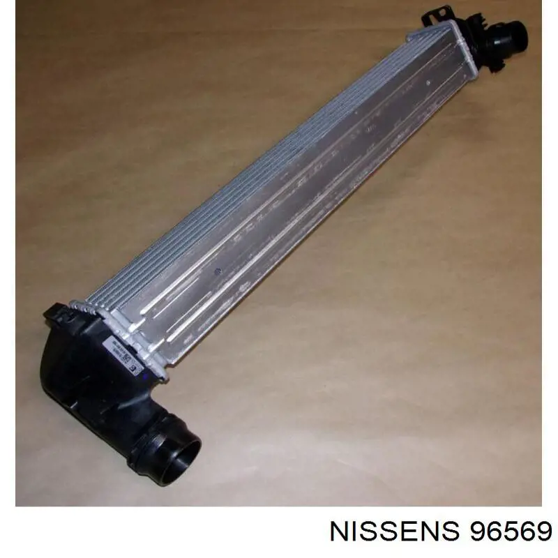 96569 Nissens радіатор интеркуллера