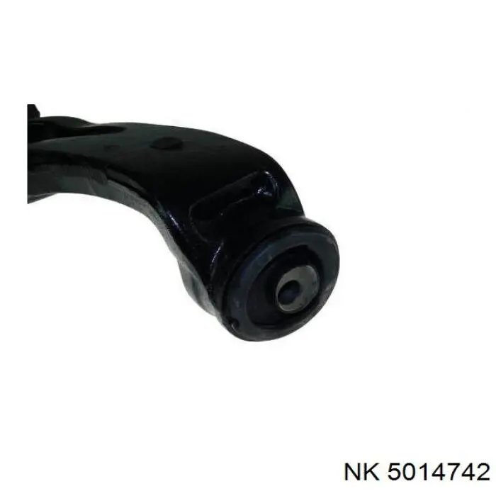 Правий важіль передній нижній підвіски NK 5014742