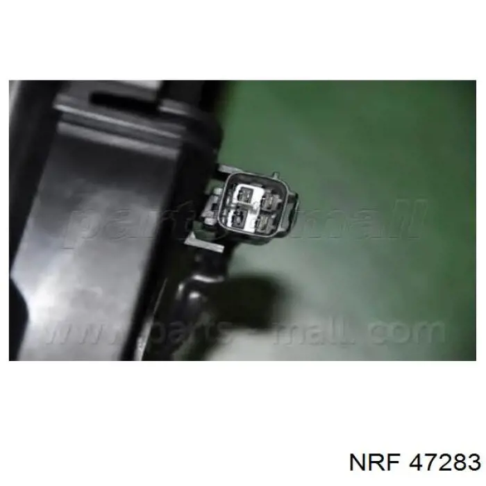 47283 NRF дифузор радіатора охолодження, в зборі з двигуном і крильчаткою