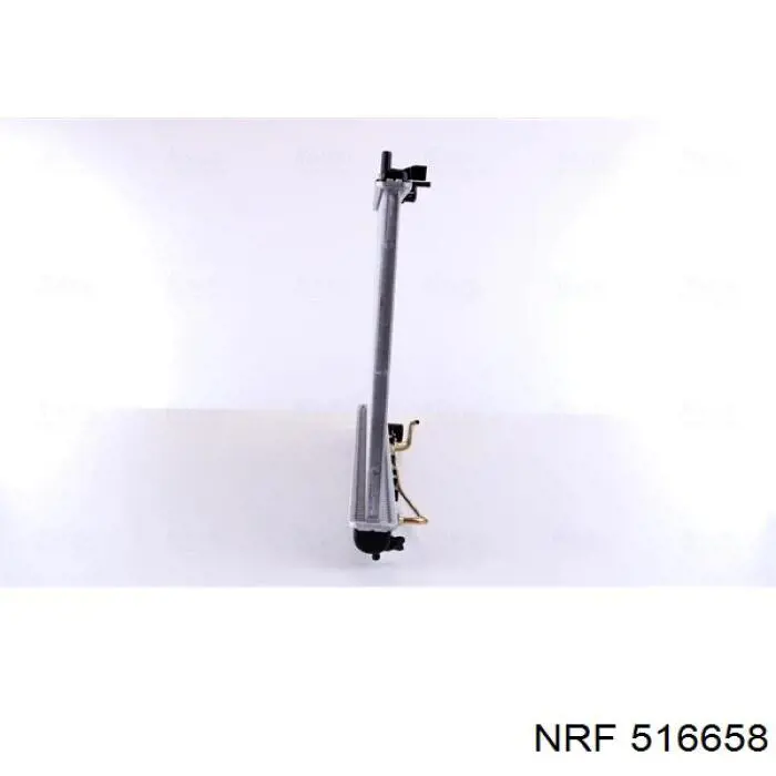 Радіатор охолодження двигуна на Mitsubishi Space Wagon II N3W, N4W