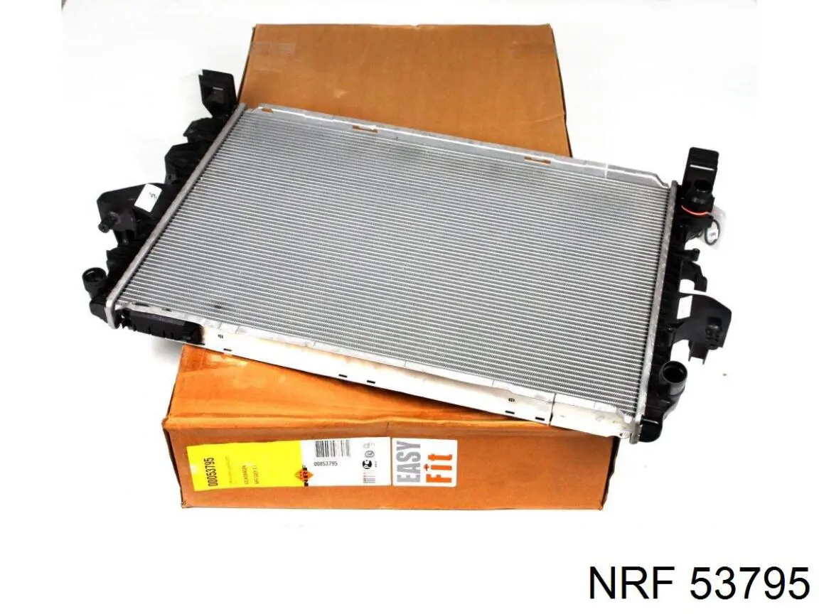 53795 NRF радіатор охолодження двигуна