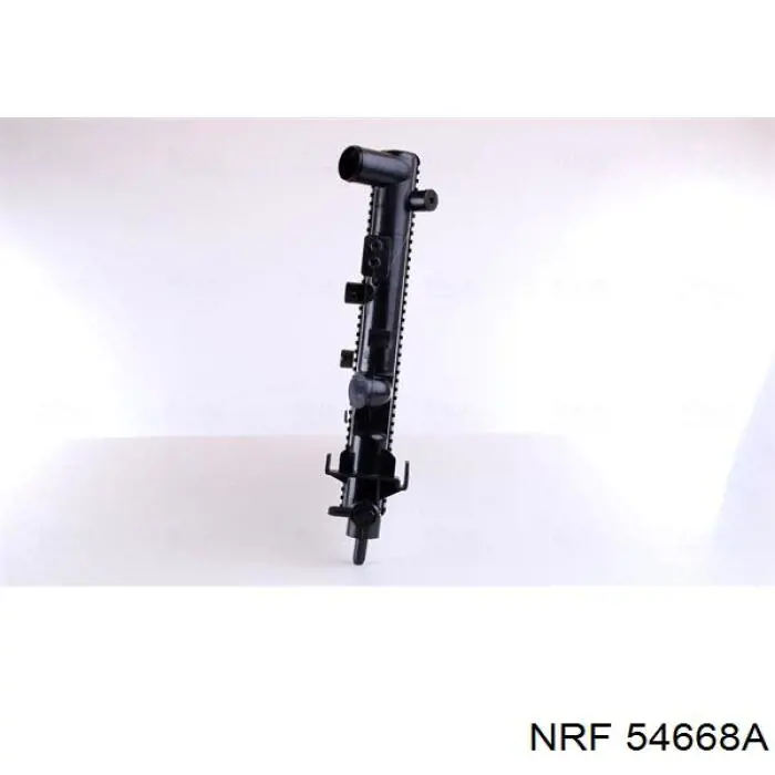 54668A NRF Радіатор охолодження двигуна