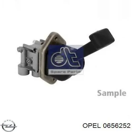 0656252 Opel патрубок вентиляції картера, масловіддільника