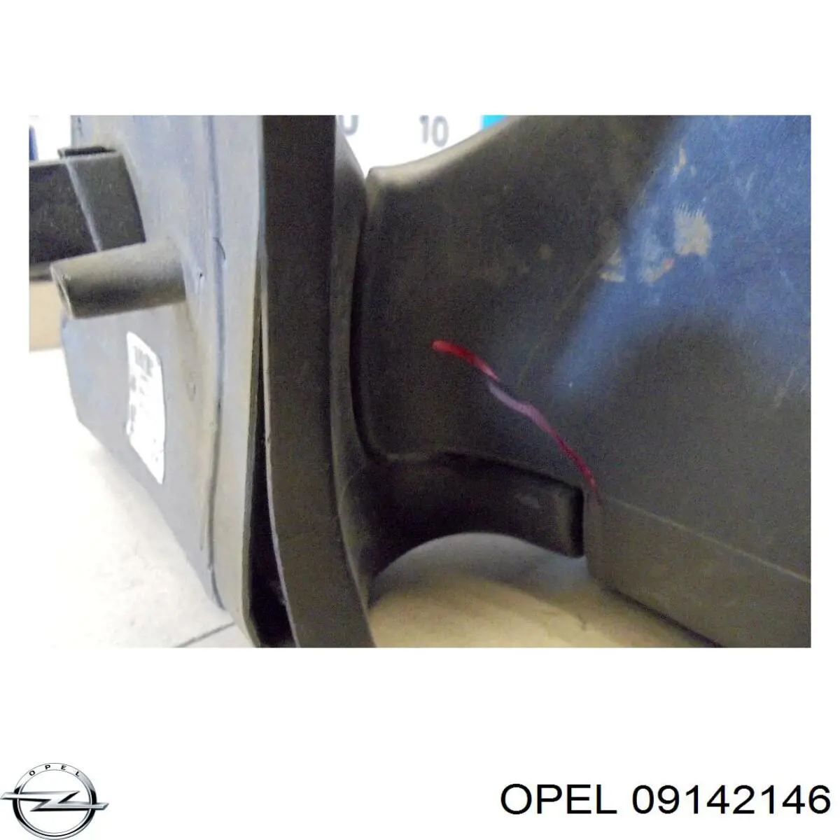 Дзеркало праве 09142146 Opel
