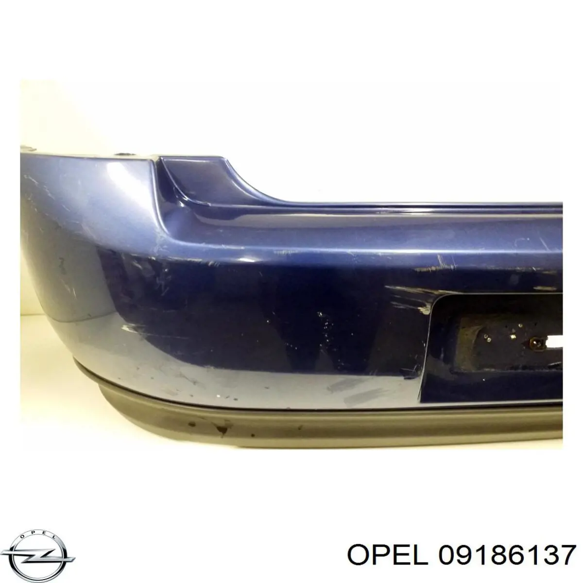 Задній бампер 9186137 General Motors