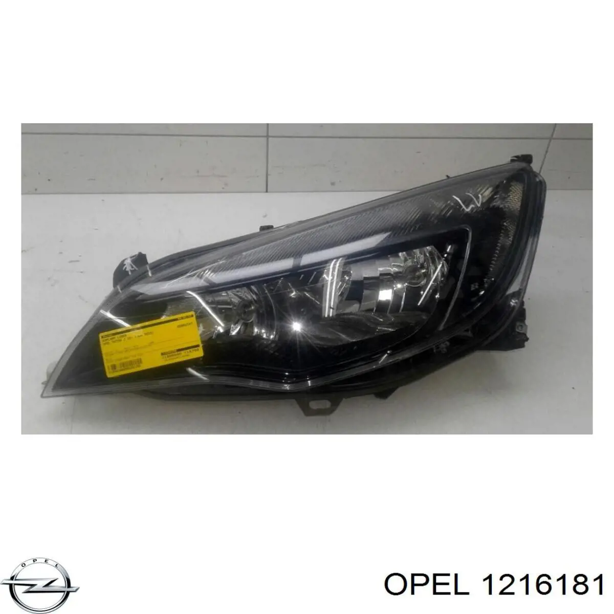 1216181 Opel фара ліва